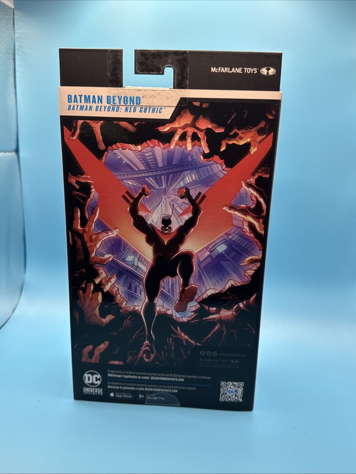 McFarlane DC Multiverse Batman Beyond (Neo Gothic) 7in Figure Platinum Chase