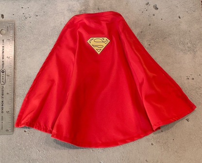 SU-MF-C-SUP3: 1/12 Red Wired Cape with Logo for Mcfarlane Hush Superman