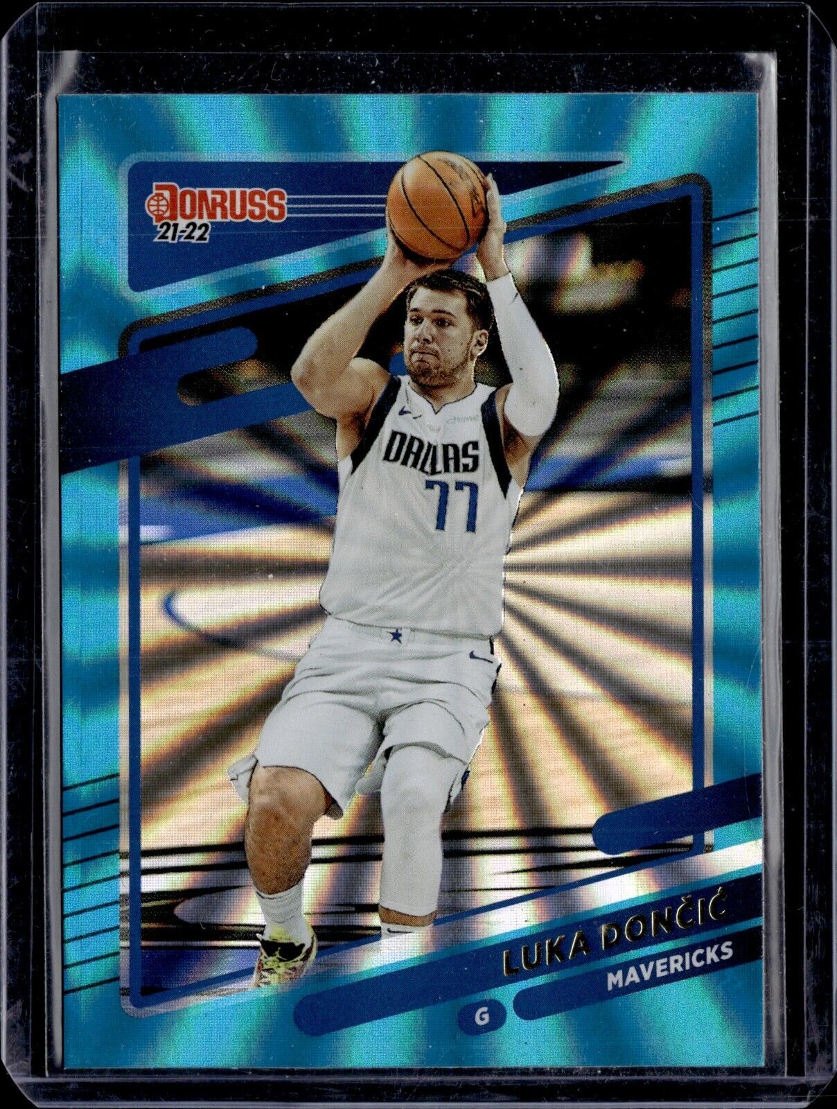 2021-22 Panini Donruss -  #77 Luka Dončić (Teal Laser)