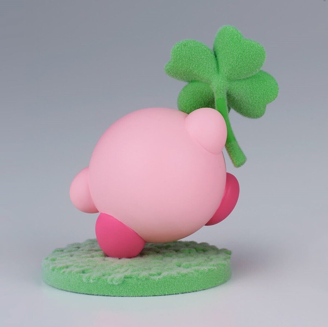 Kirby Fluffy Puffy Play in the Flower Clover Kirby 2" Figure
