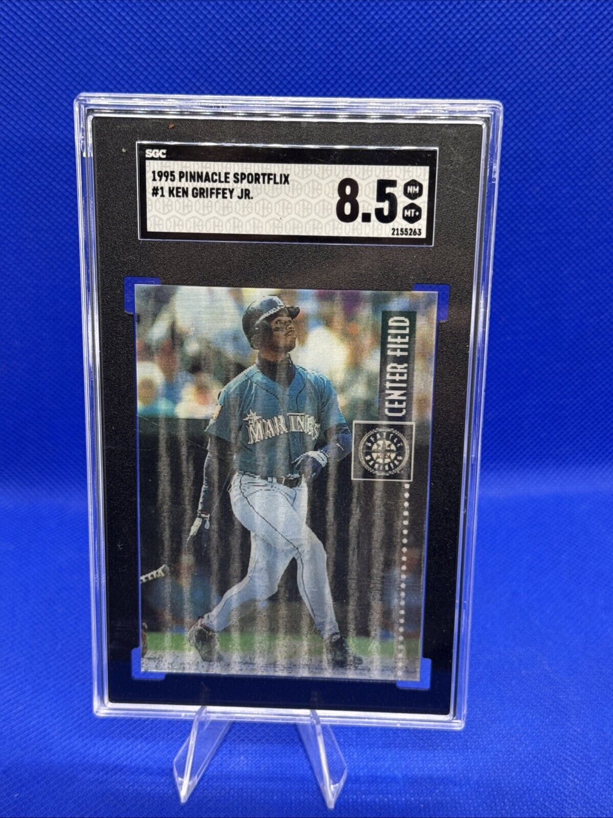 1995 Pinnacle Sportflix Ken Griffey Jr #1 SGC 8.5
