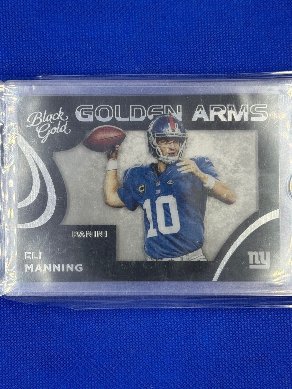 2015 Panini Black Gold - Golden Arms #GA-10 Eli Manning /99